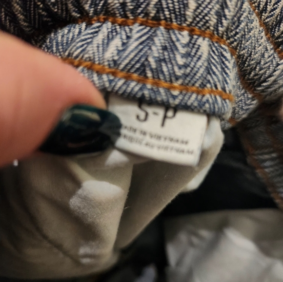 Set of 2 Urban Outfitters mens shorts - Picture 7 of 10